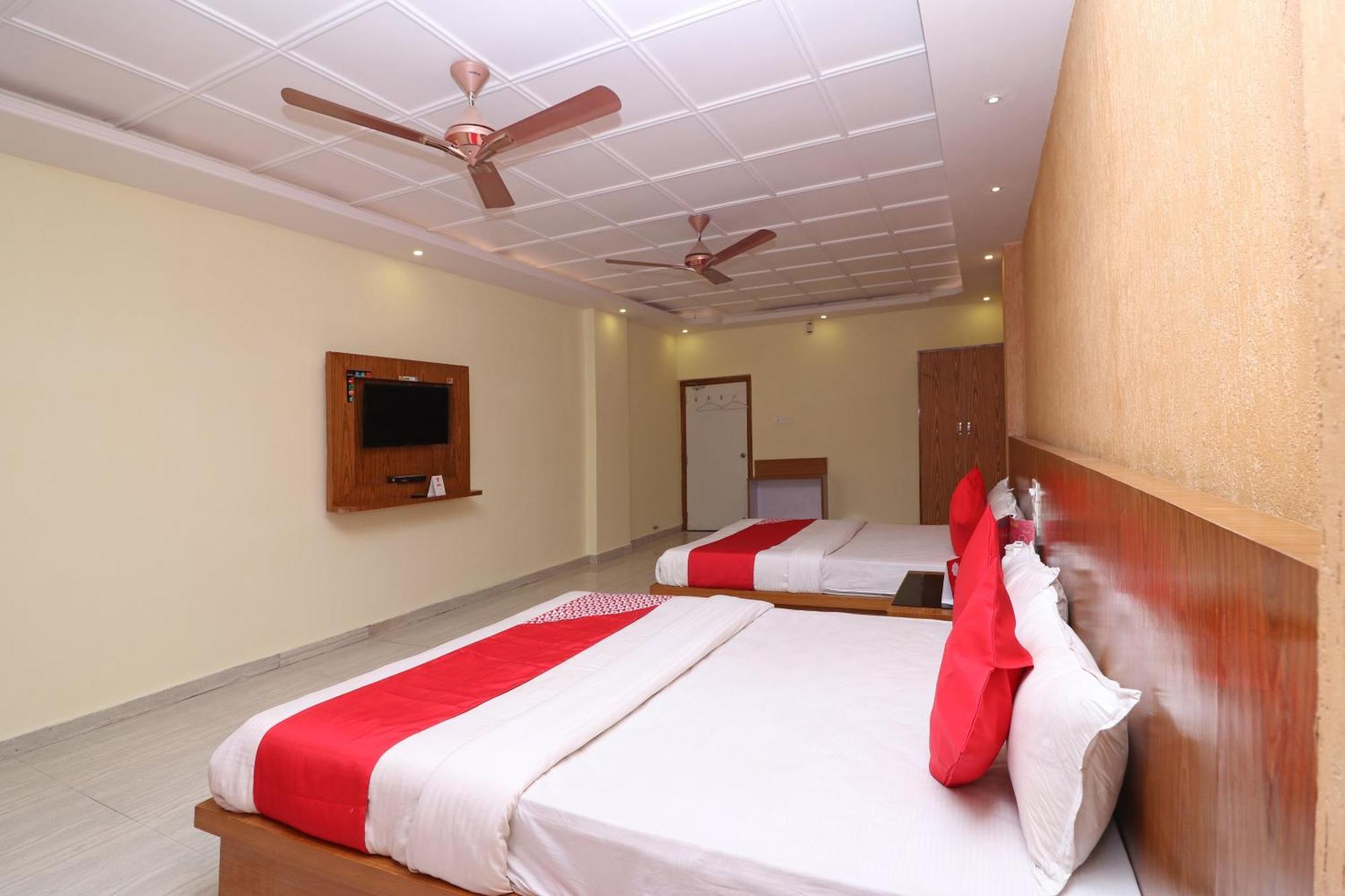 Hotel O G K Palace Bodh Gaya Extérieur photo