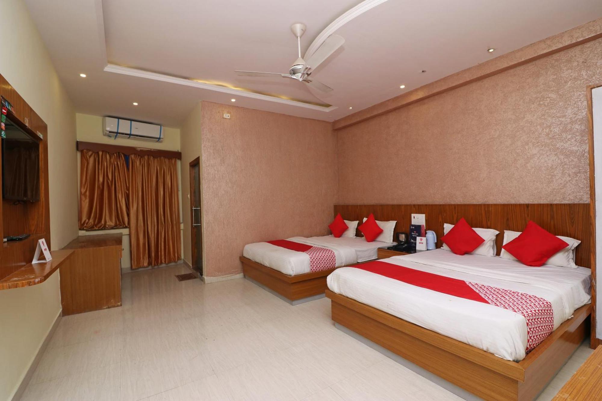 Hotel O G K Palace Bodh Gaya Extérieur photo